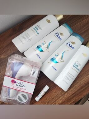 Dove Daily Moisture & Ultra Care Shampoo Bundle with Facial Cleansing System